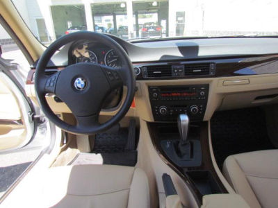 2011 BMW 328  i xDrive