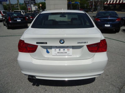 2011 BMW 328  i xDrive