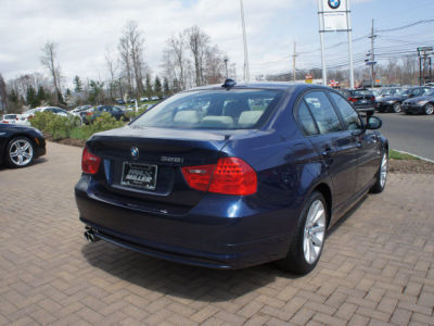 2011 BMW 328  i xDrive