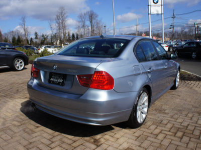 2011 BMW 328  i xDrive