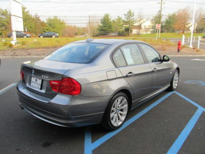 2011 BMW 328  i xDrive