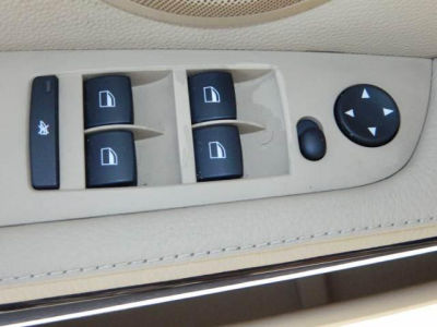 2010 BMW 328  i