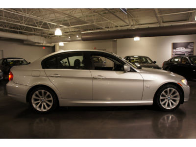 2011 BMW 328  i xDrive