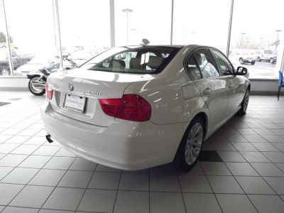 2011 BMW 328  i xDrive