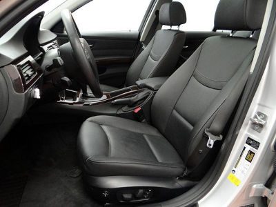 2011 BMW 328  i xDrive