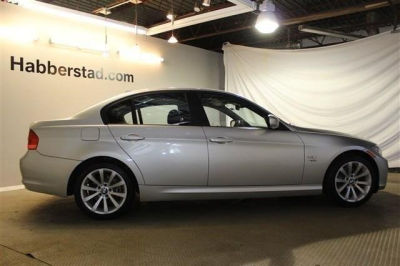 2011 BMW 328  i xDrive