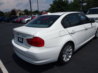 2011 BMW 328  i xDrive