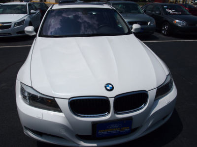 2011 BMW 328  i xDrive