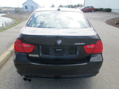 2011 BMW 328  i xDrive