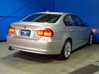 2011 BMW 328  i xDrive
