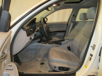 2011 BMW 328  i xDrive