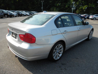 2011 BMW 328  i xDrive