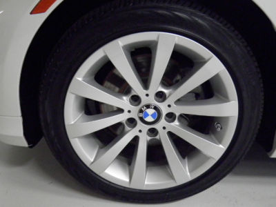 2011 BMW 328  i xDrive