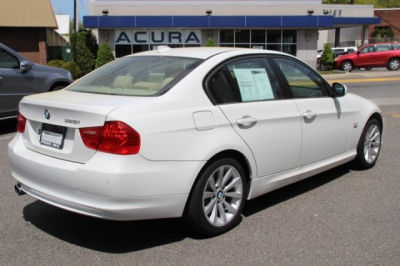 2011 BMW 328  i xDrive