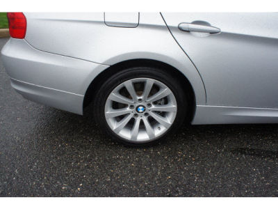 2011 BMW 328  i xDrive