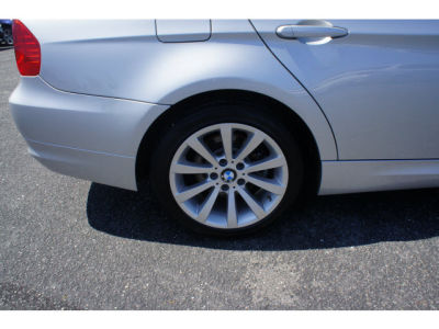 2011 BMW 328  i xDrive