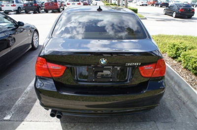 2011 BMW 328  i
