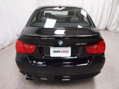 2011 BMW 328  i xDrive