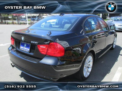 2011 BMW 328  i xDrive
