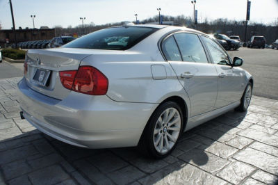 2011 BMW 328  i xDrive
