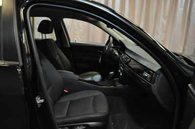 2011 BMW 328  i xDrive