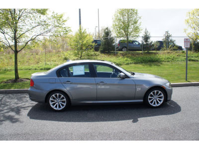2011 BMW 328  i xDrive