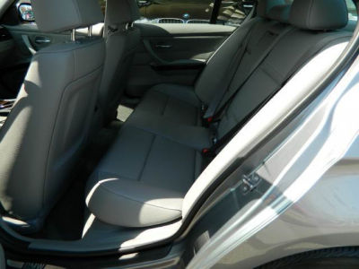 2011 BMW 328  i xDrive