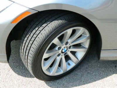 2011 BMW 328  i xDrive