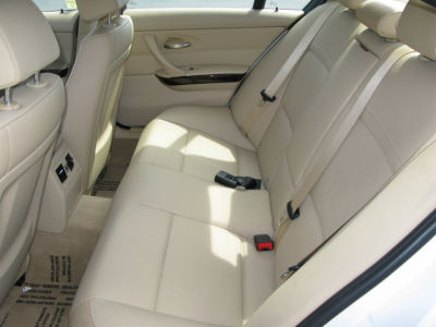 2011 BMW 328 i