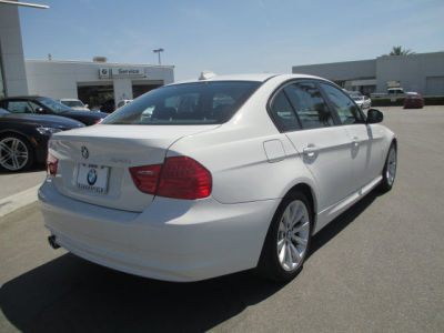 2011 BMW 328 i