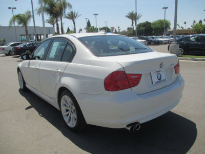 2011 BMW 328 i