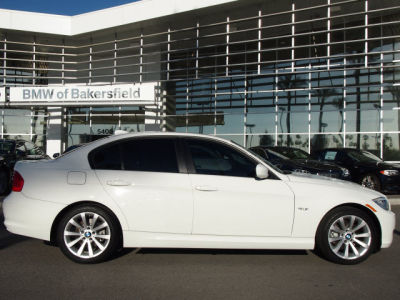 2011 BMW 328 i