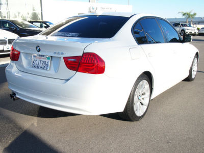 2011 BMW 328 i