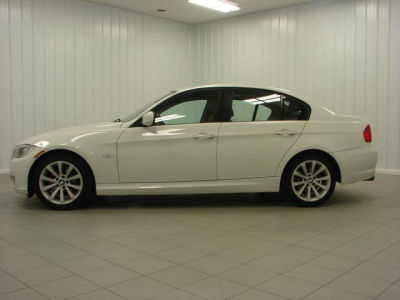 2011 BMW 328 i
