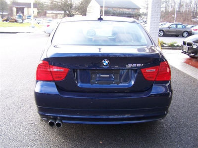 2011 BMW 328  i xDrive