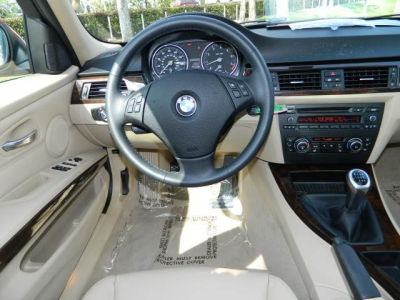 2011 BMW 328 i