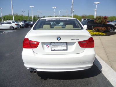 2011 BMW 328  i