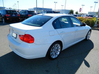 2011 BMW 328  i