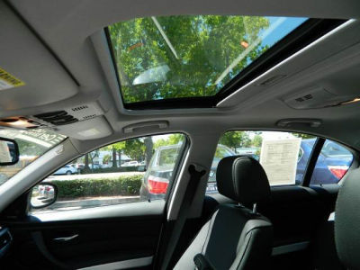 2011 BMW 328 i
