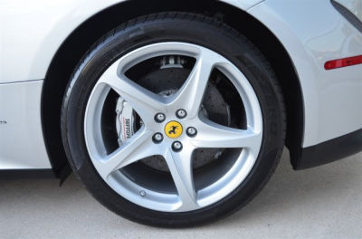 2012 Ferrari FF Base