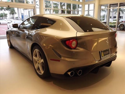 2012 Ferrari FF  Base