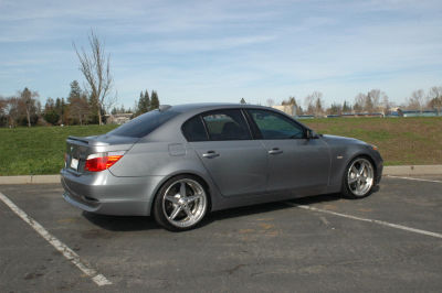 2005 BMW 545  i