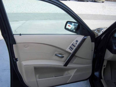2005 BMW 545  i