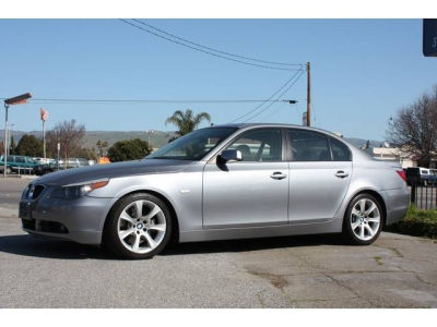 2005 BMW 545  i