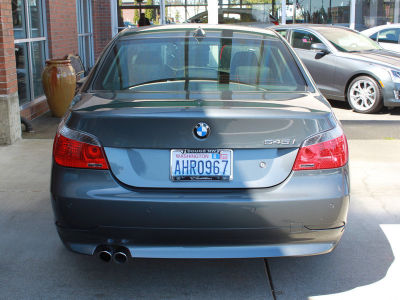 2005 BMW 545  i