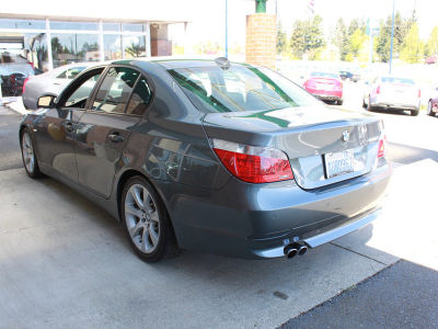 2005 BMW 545  i