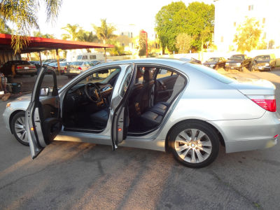 2004 BMW 545  i