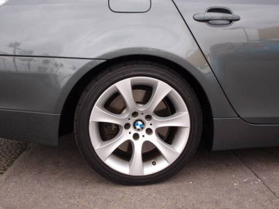 2005 BMW 545  i