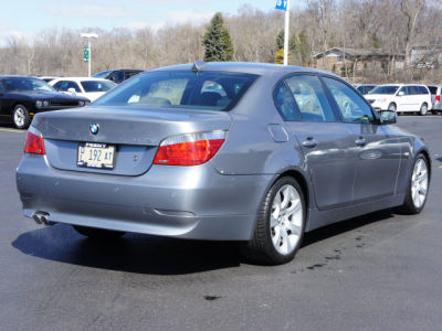 2005 BMW 545  i