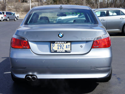 2005 BMW 545  i